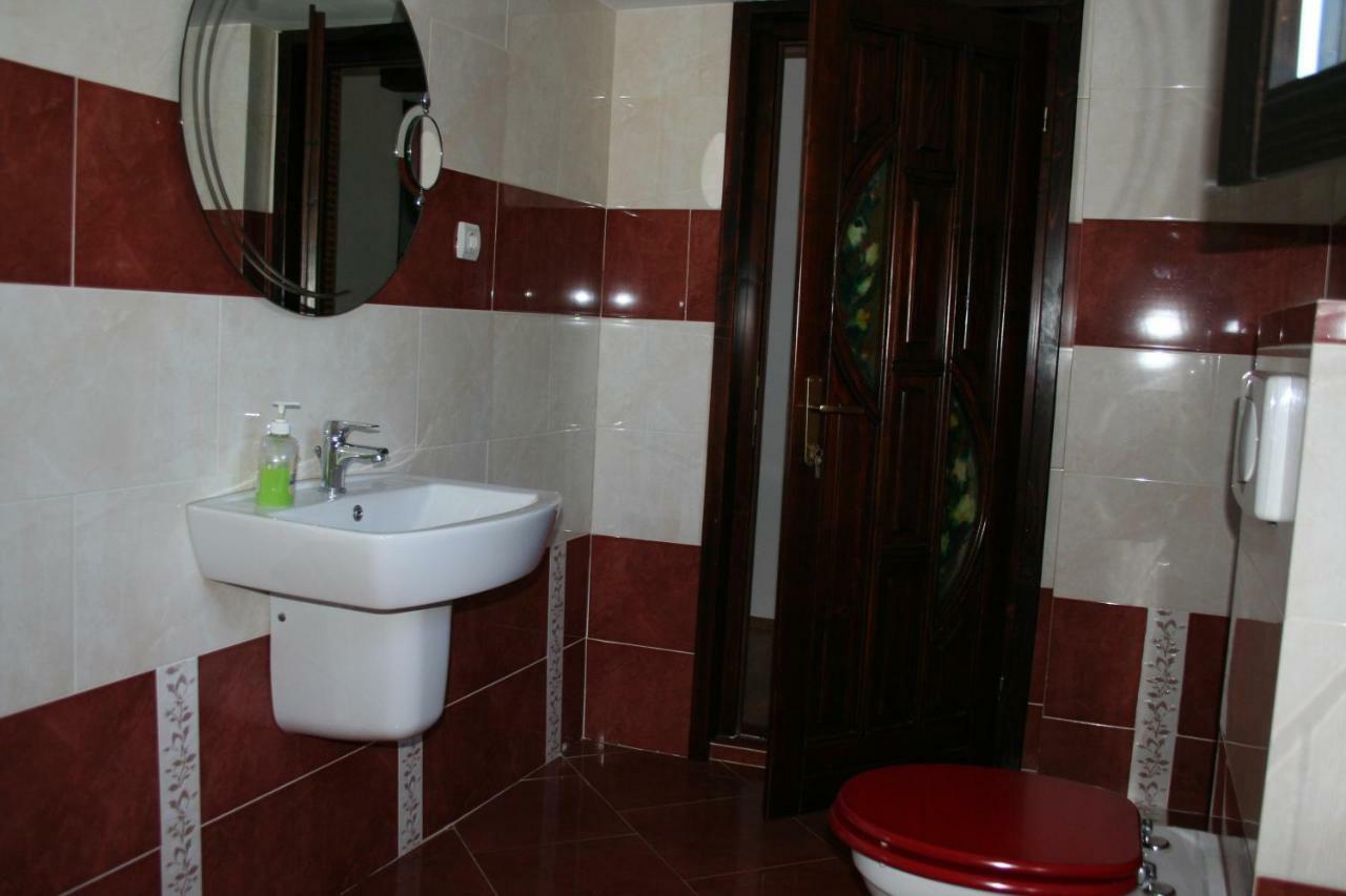Dobarlica Guest House Dobirlau ภายนอก รูปภาพ
